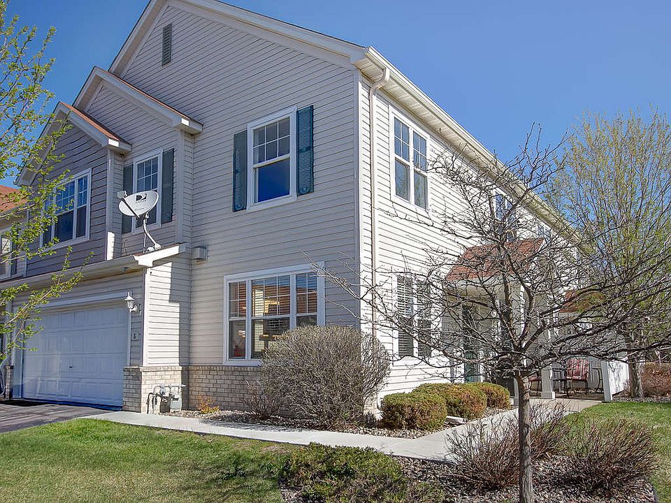 1st image of 5060 Holly Ln N #104