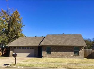12408 Whispering Hollow Dr, Oklahoma City, OK 73142