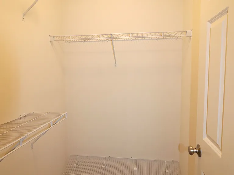 1605 W Main St #E — Photo 15
