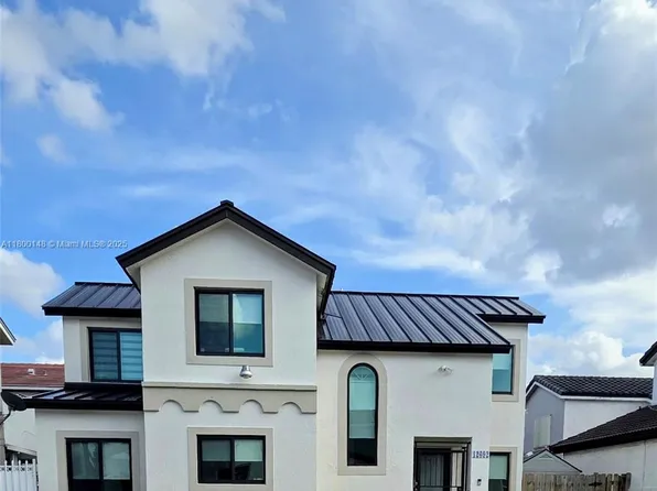 12692 NW 8th Trl, Miami, FL 33182