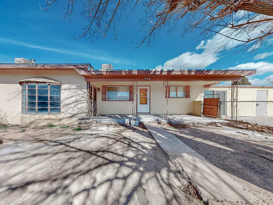 1st image of 749 Cordova Pl NW