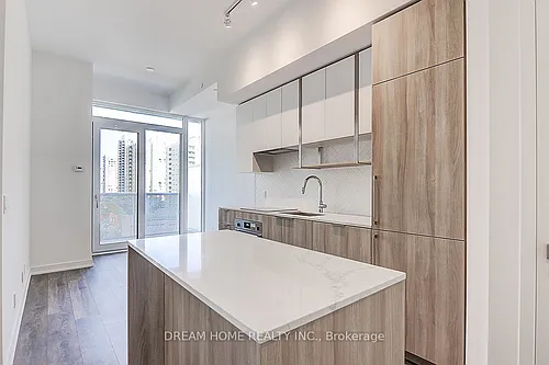 15 Holmes Ave #806 Photo 1