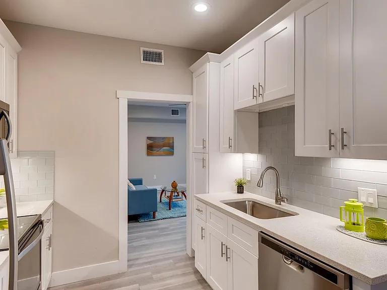6810 Cruz St #2 — Photo 8
