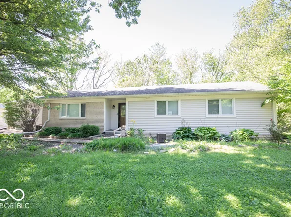 4023 Cedar Hills South Dr, Greenwood, IN 46143