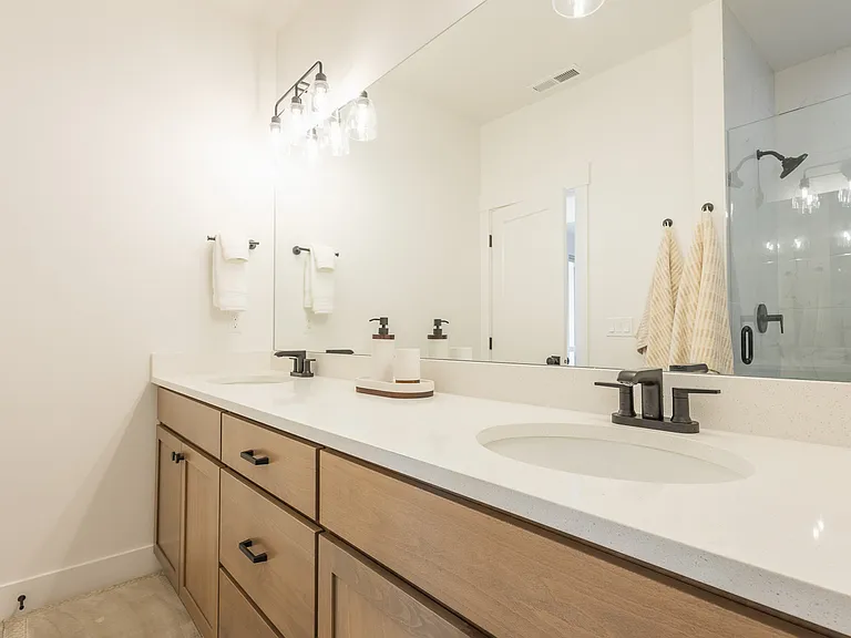 290 S Filbert Ln — Photo 25