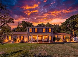 211 Etzler Rd, Troutville, VA 24175