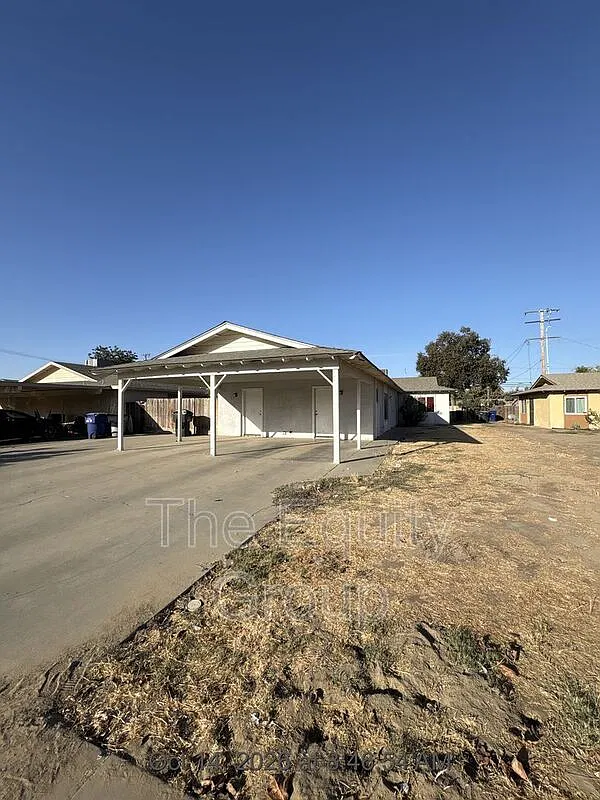 2 bed, 1.0 bath, $1,395 — Photo 1