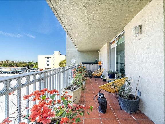5th image of 1650 Coral Way APT 507
