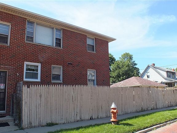 2nd image of 16727 Grovewood Ave