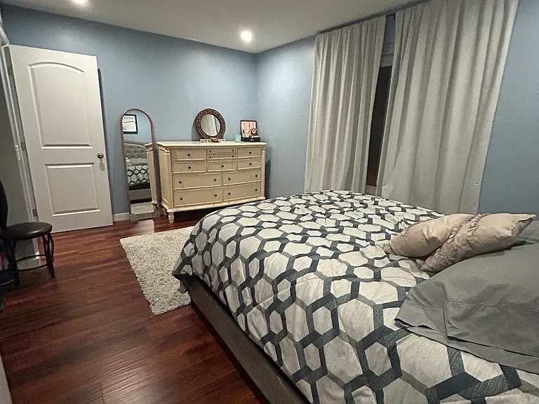 18084 Yosemite Ct — Photo 14