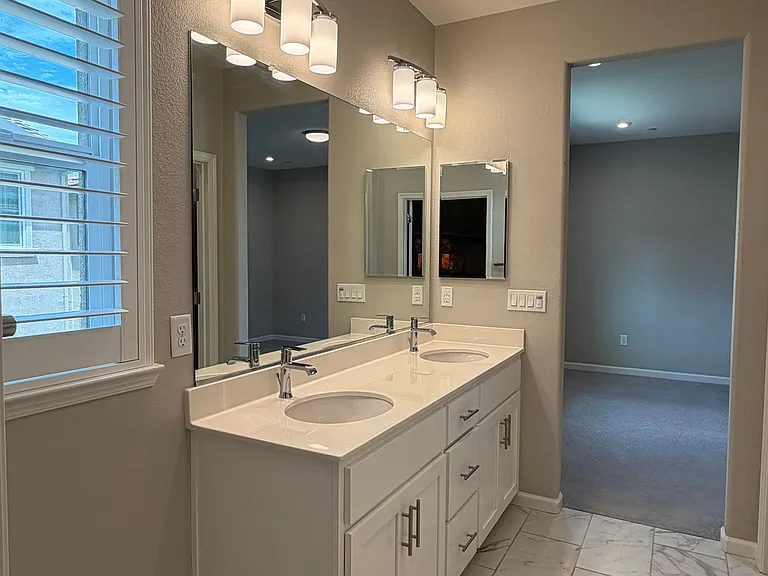 700 Apricot Cir — Photo 19