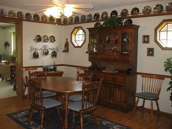 4th image of 1109 Lake Shore Pl