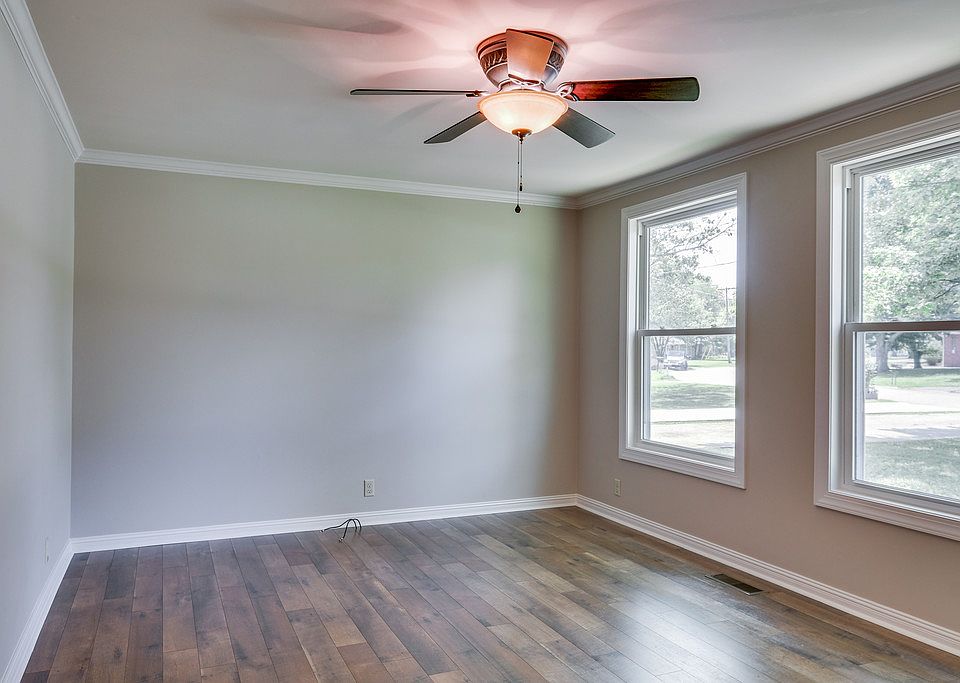 1st image of 273 Southburn Dr