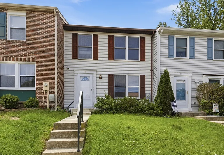 19 Hoban Ct — Photo 1