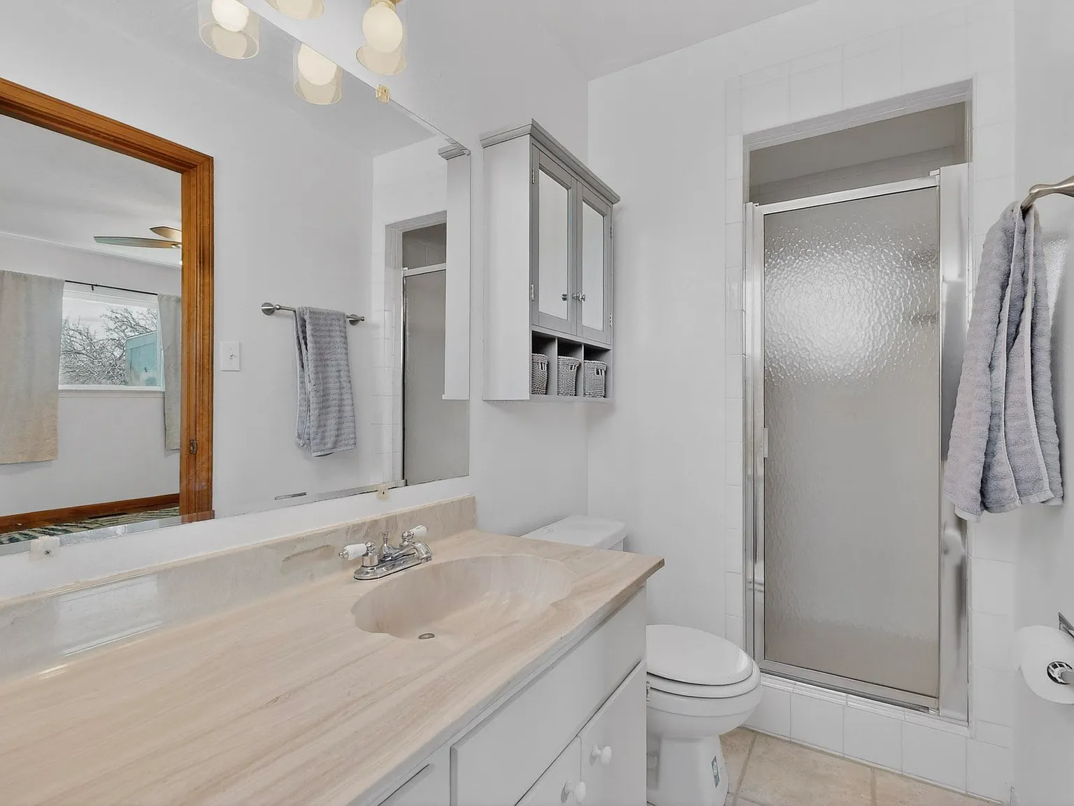 9912 Dorothy Pl NE — Photo 3