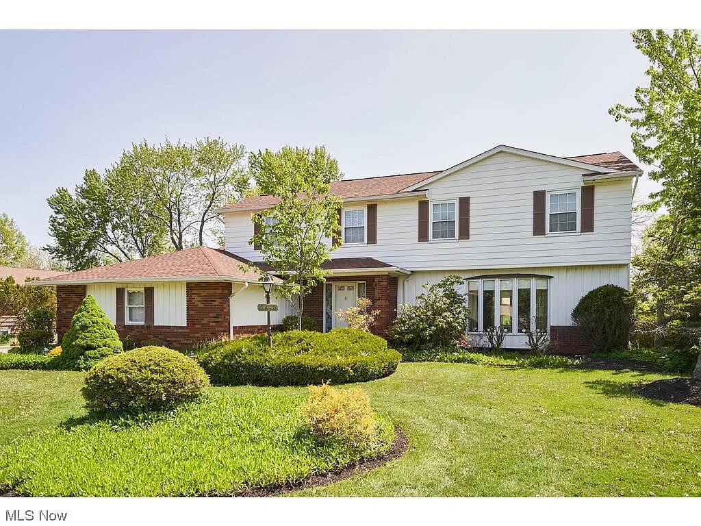 2413 Allen Blvd photo 1