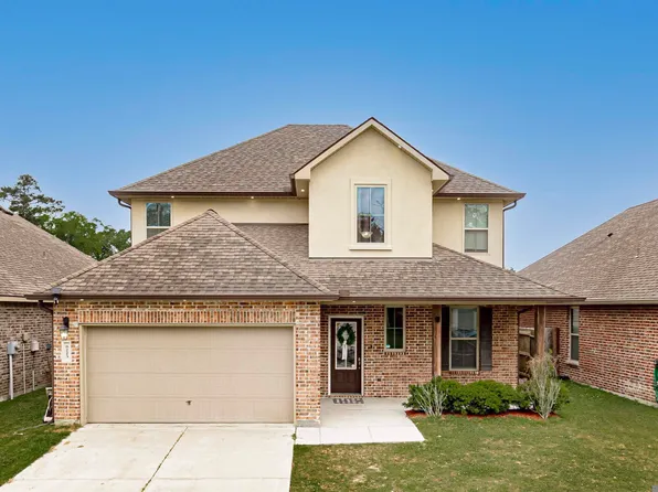 8223 Fairlane Dr, Denham Springs, LA 70726