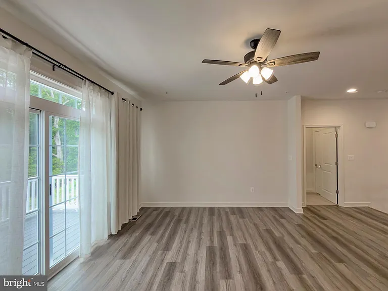 306 Buckeye Cir — Photo 34