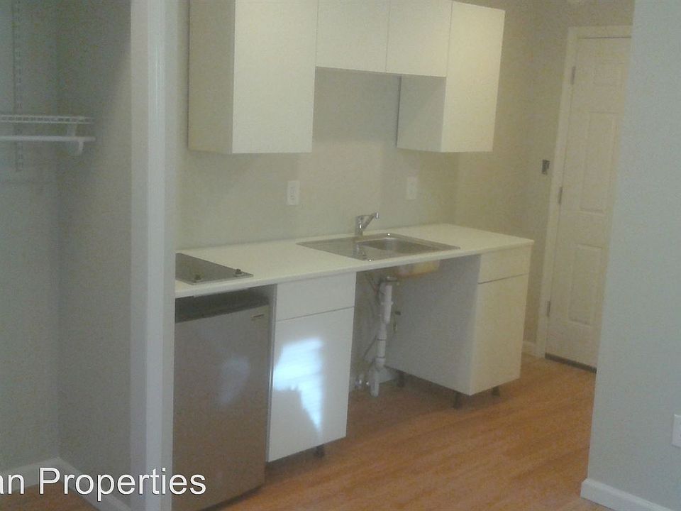 2nd image of 417 W Queen Ln APT 2B