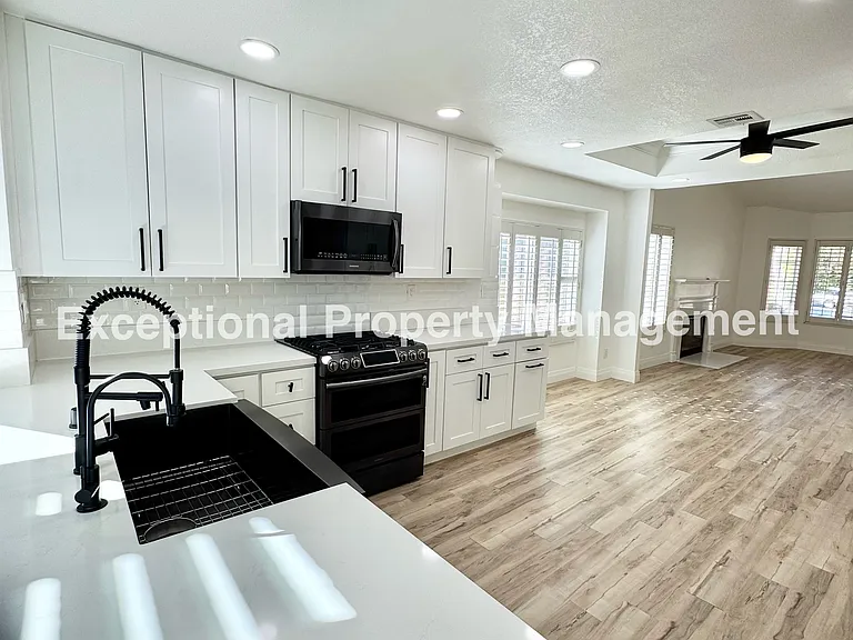 6369 Barsac Pl — Photo 5
