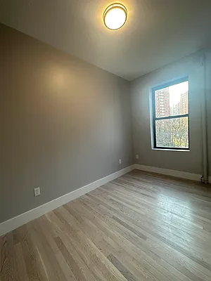 Rented by Peter R. Hungerford, LREB | media 18