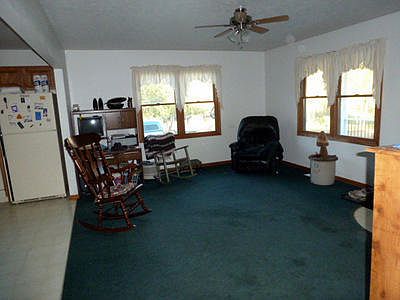 4th image of 2970 Yankee St