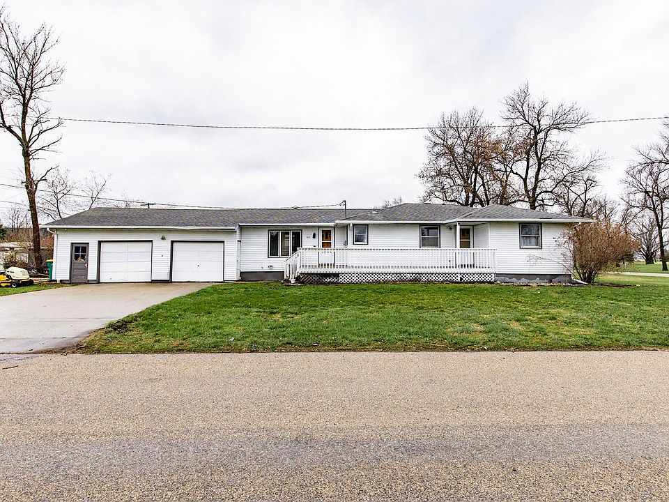 1st image of 618 4th St S