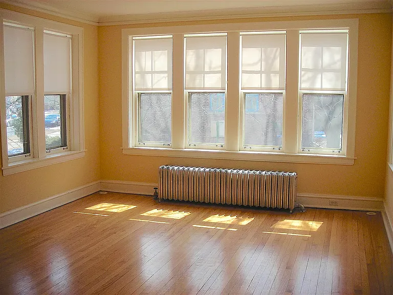 1105 Simpson St — Photo 23