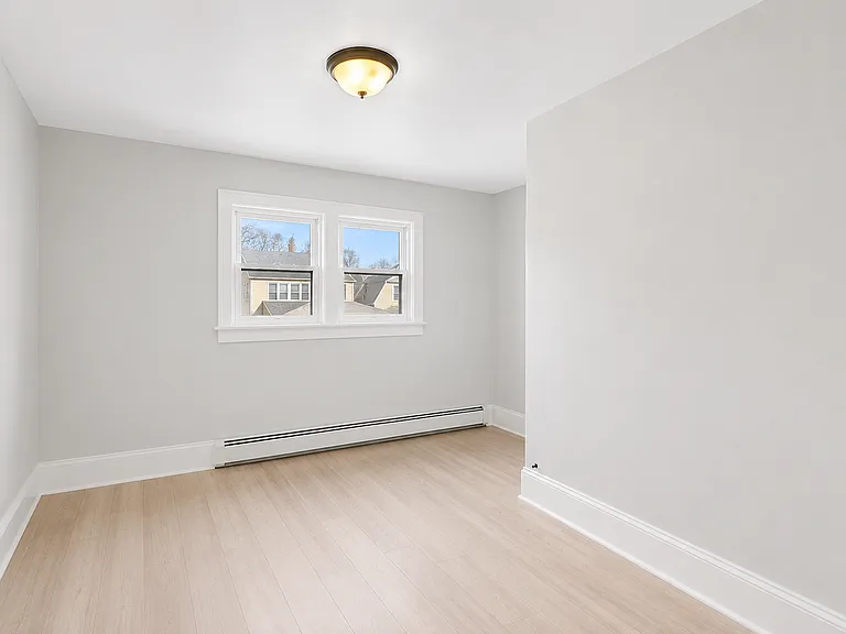 93 Hollywood Ave — Photo 20