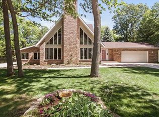 3316 Vilas Rd, Cottage Grove, WI 53527