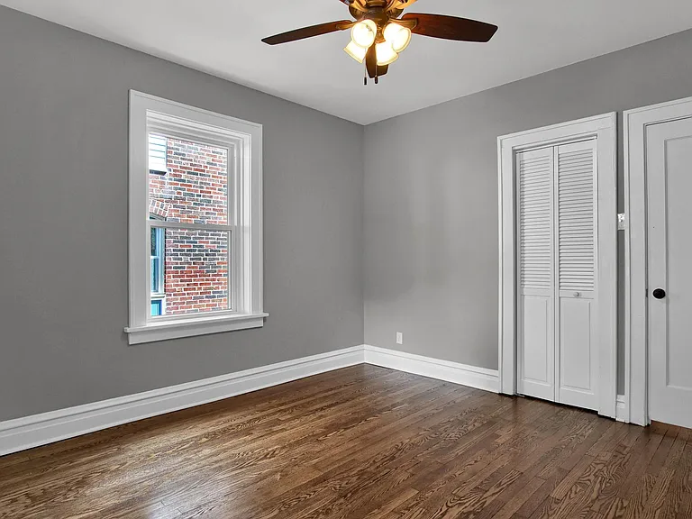 5047 Mardel Ave — Photo 10