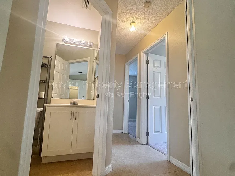 116 Barrington Dr — Photo 12