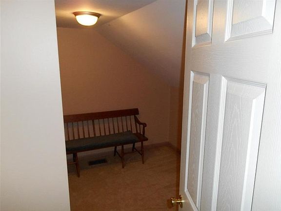 3rd image of 5955 N Karle St