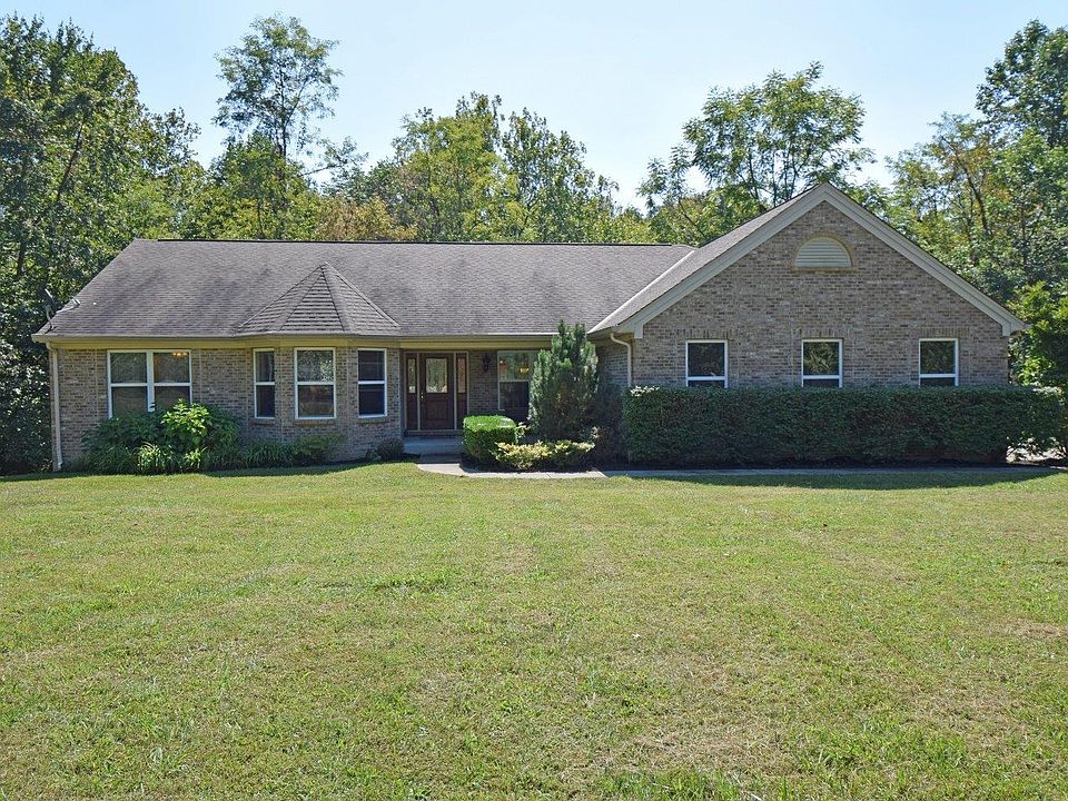 1st image of 1833 Helens Way
