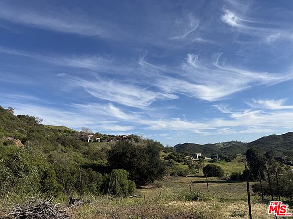 5th image of 33477 Mulholland Hwy