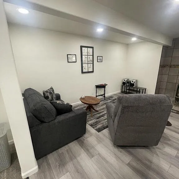 426 S 9th St — Photo 1