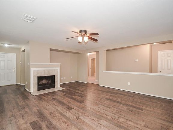 4th image of 3715 Brighton Springs Ln