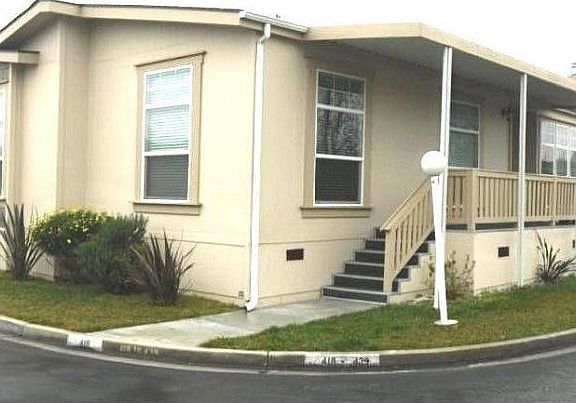 2nd image of 418 Chateau La Salle Dr #418