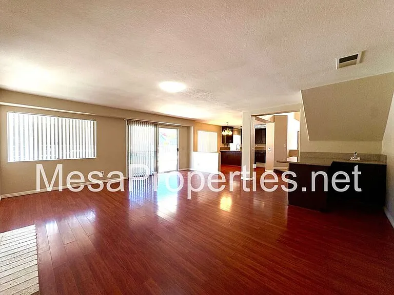 14383 La Crescenta Ave — Photo 12