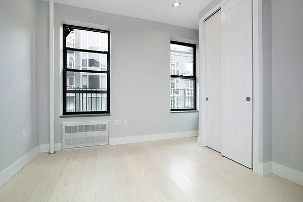 Rented by REAL New York | media 17