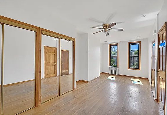 2nd image of 96 Vanderbilt Ave