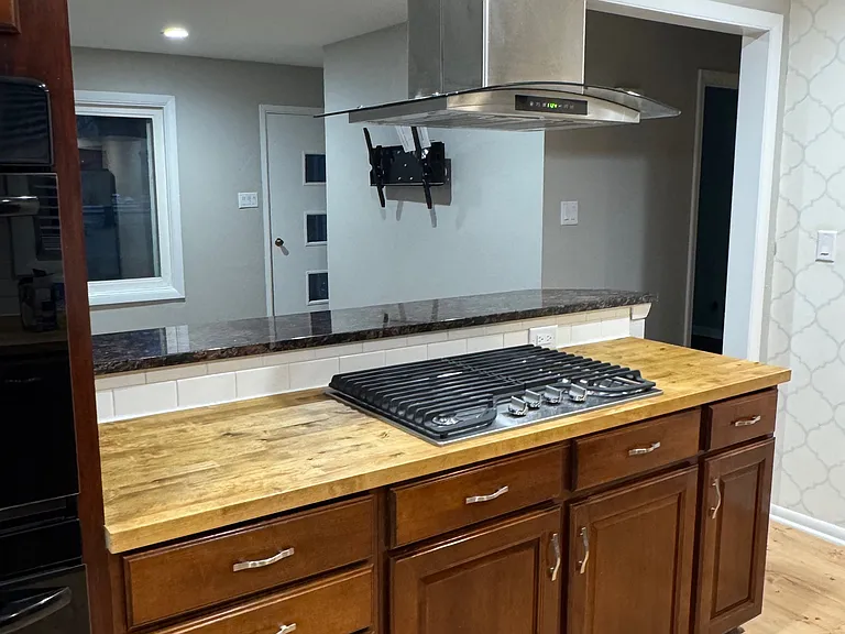 10187 N College Ave — Photo 16