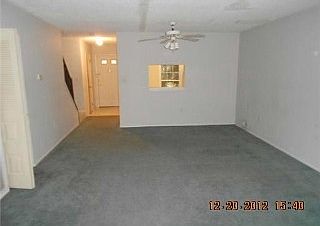4th image of 215 Hampshire Ct #E