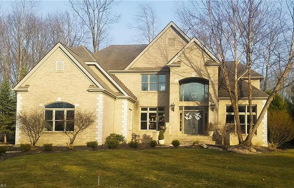 1st image of 480 Bradford Ln