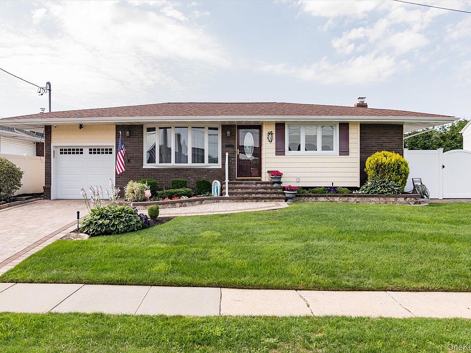 1st image of 34 1st Avenue