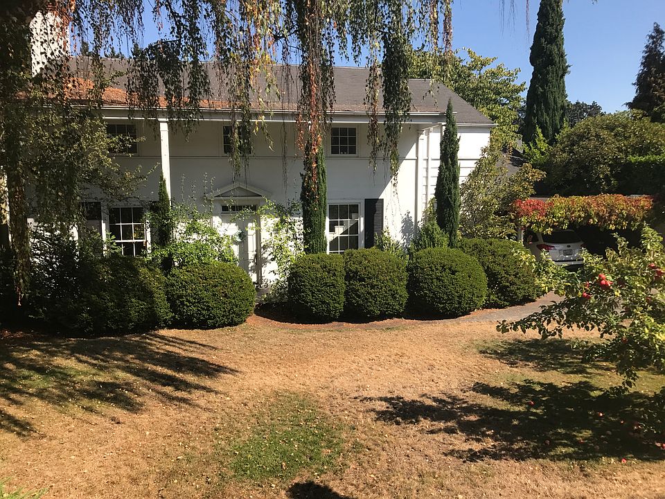 2nd image of 1304 Lexington Way E