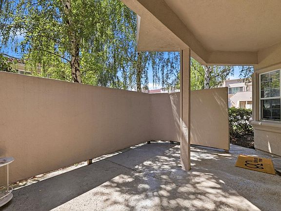 4th image of 748 Northrup St APT 332