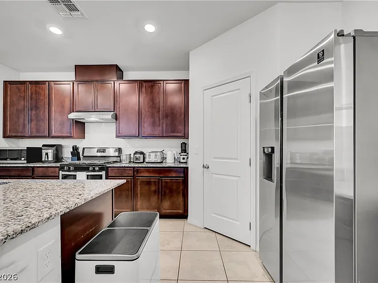 7058 Baza Ave — Photo 11