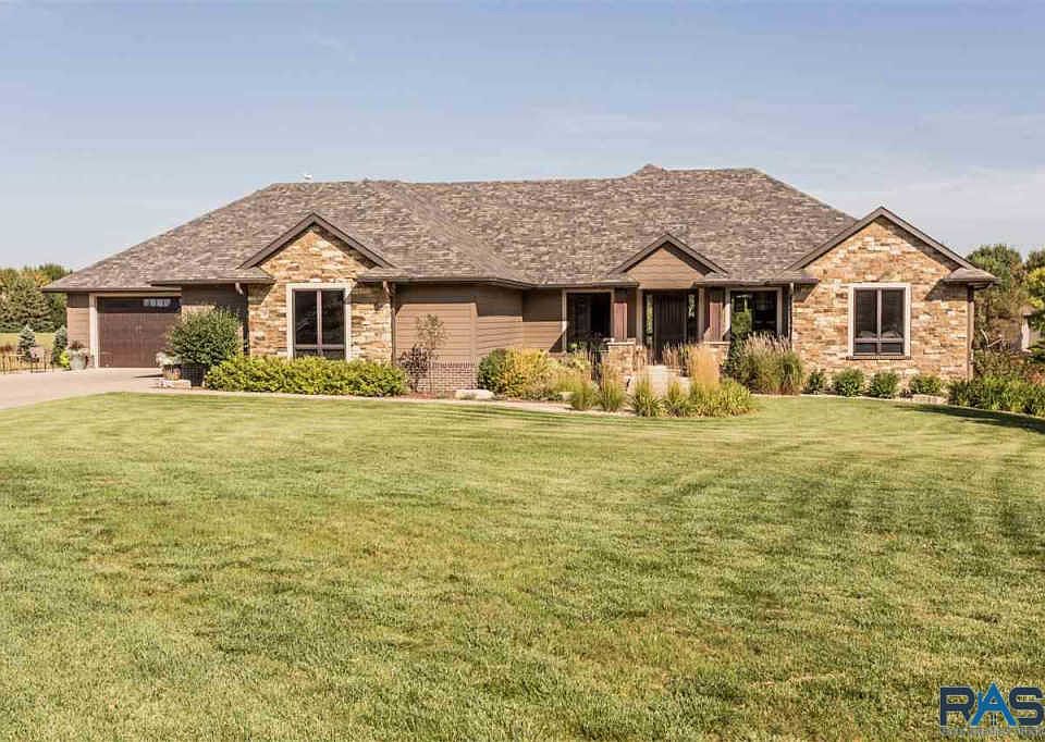 1st image of 47970 Green Meadow Ln