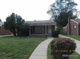 9871 Garvett St, Livonia, MI 48150